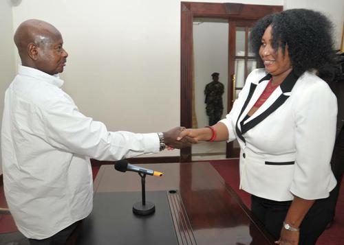 The deputy IGG Wangadya exchange pleasantries with President Museveni. Courtsey Photo