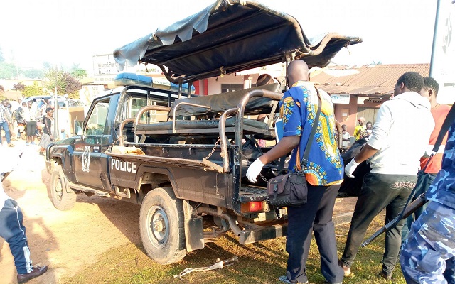 Residents rob man’s private parts after killing him