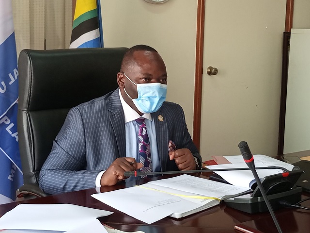 Opposition MPs scoff at Nabbanja for banning relief food distribution