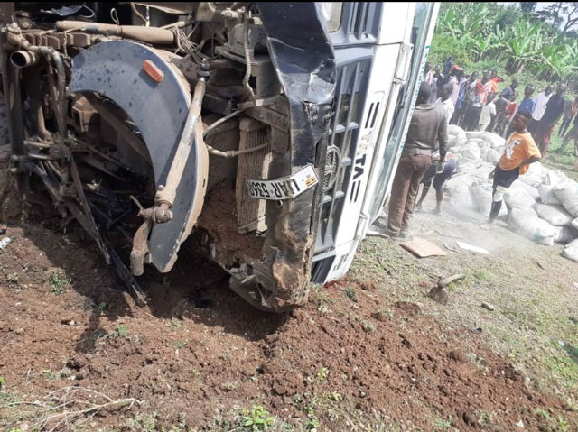 Four same family teenagers killed in accident