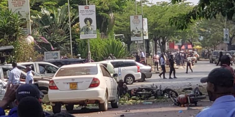 Security now pushing people from city, 2 confirmed dead as 20 are injured after Kampala explosions