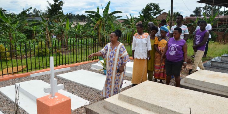Famire erumirizza omusika okutunda ettaka ly’ekiggya