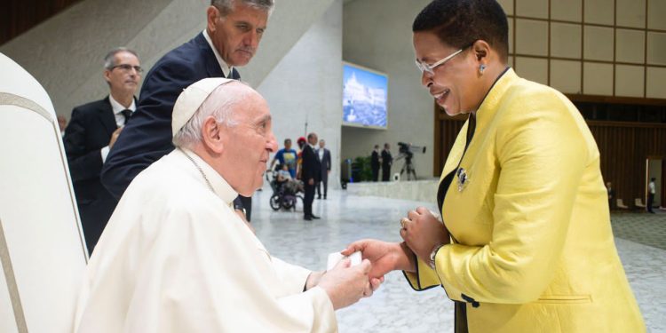 Pope Francis meets Speaker Among