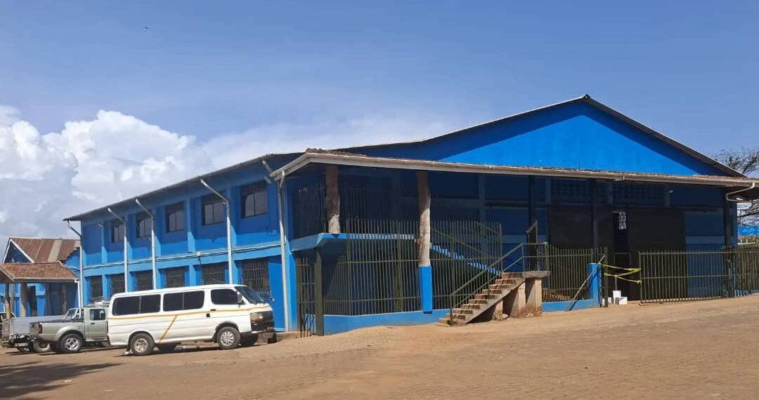 Two robbers foiled by security while attempting to rob Health Equipments