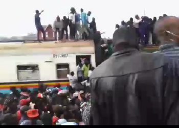 Video: Heavy jam at Kireka after 2 UPDF soldiers die in a train crash.