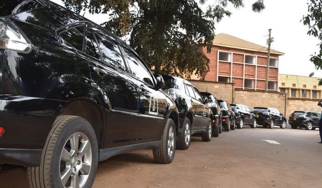 Kabaka gives cars to Buganda county chiefs