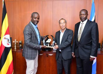 Tayebwa, Vietnamese diplomats, Nguyen, King Ceasor discuss coffee export