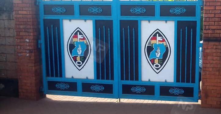 VIDEO: Mafabi, Amuriat slam FDC office doors into Birigwa’s face